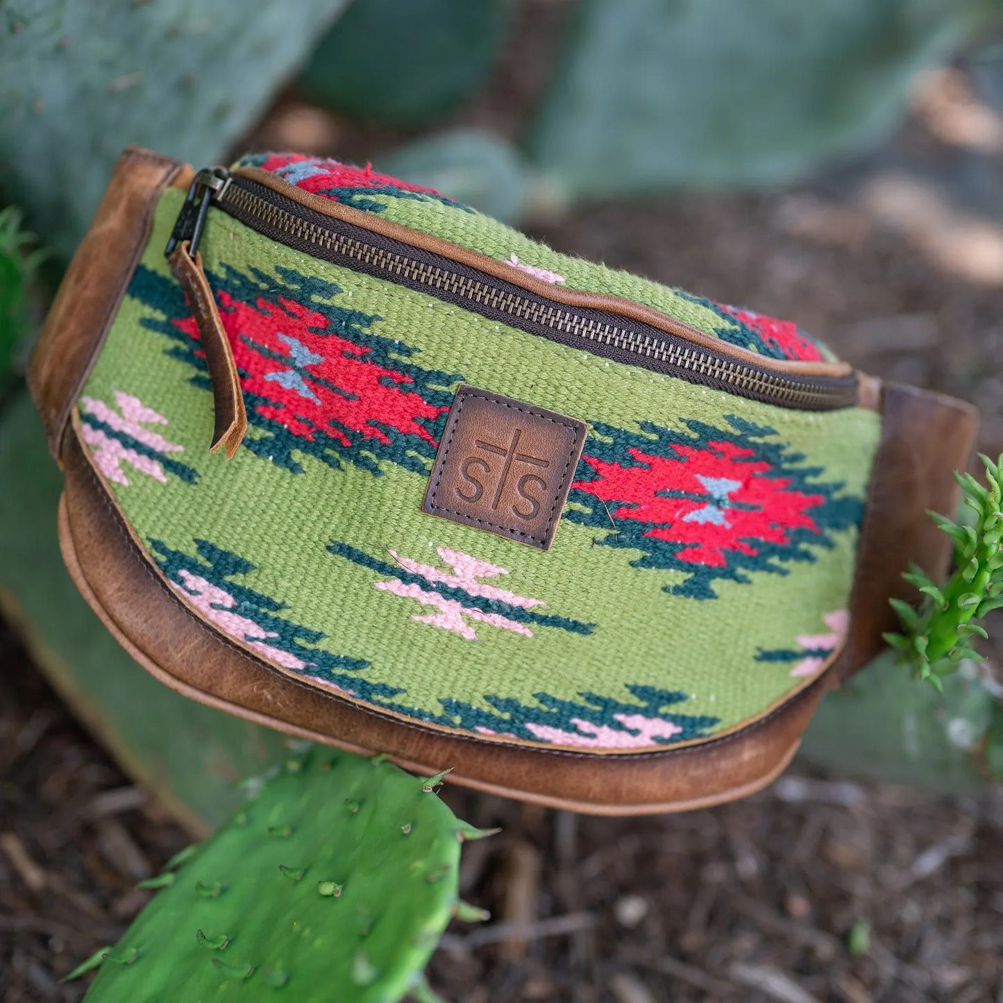 STS Ranchwear Baja Dreams Hildy Belt Bag