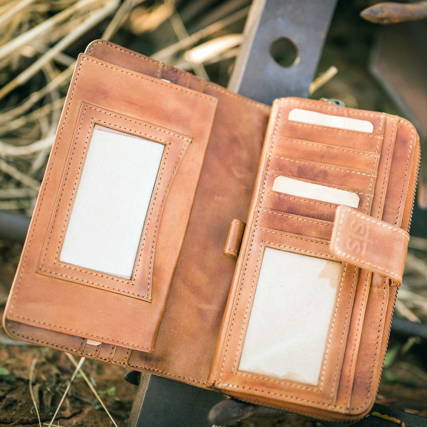 Wayfarer Chelsea Wallet by STS Ranchwear