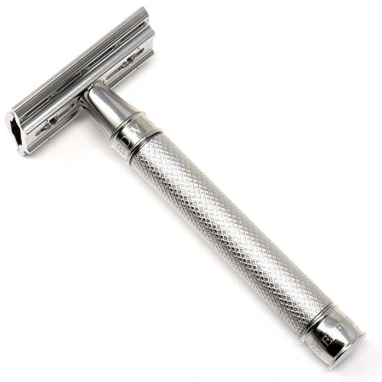 Load image into Gallery viewer, Edwin Jagger 3ONE6 DE Stainless Steel Safety Razor, Knurled, 1x Pack of Feather Razor Blades
